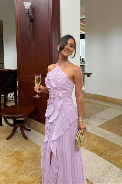 Vestido Lavanda -  Elegancia romántica con movimiento